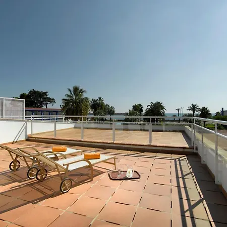 De Ξενοδοχείο 4*