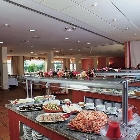 Hotel De 4*